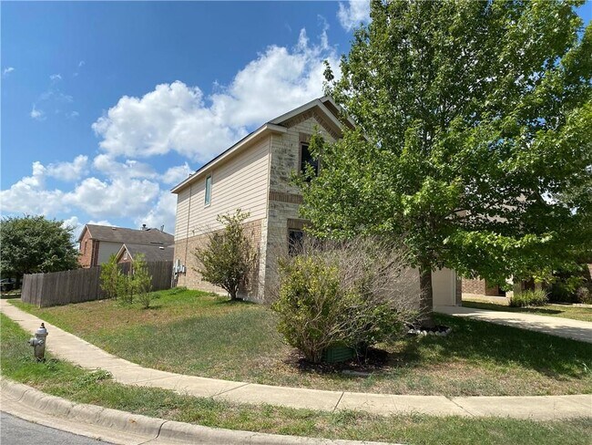 Building Photo - 11925 Timber Heights Dr