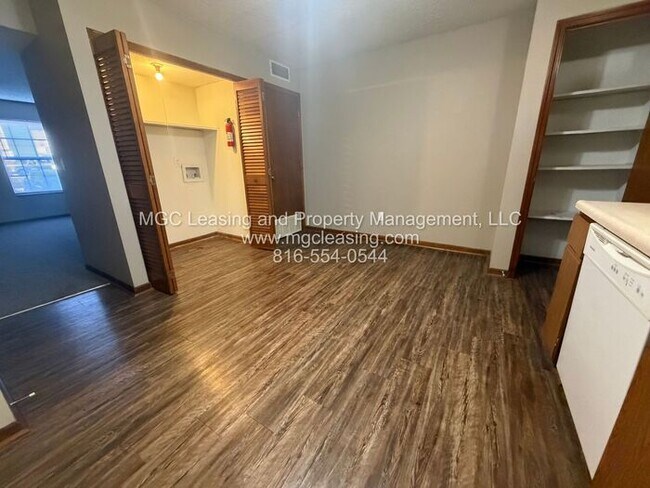 Foto del edificio - January Special at Millwood Townhomes - $1,000 Rent Credit - Apply Now!