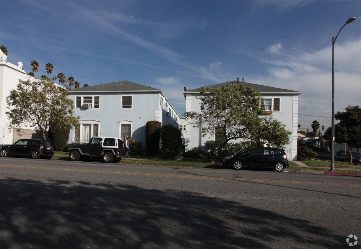 Foto del edificio - 1956 N Vermont Ave