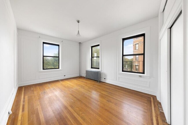 Building Photo - 2 bedroom in New York NY 10031