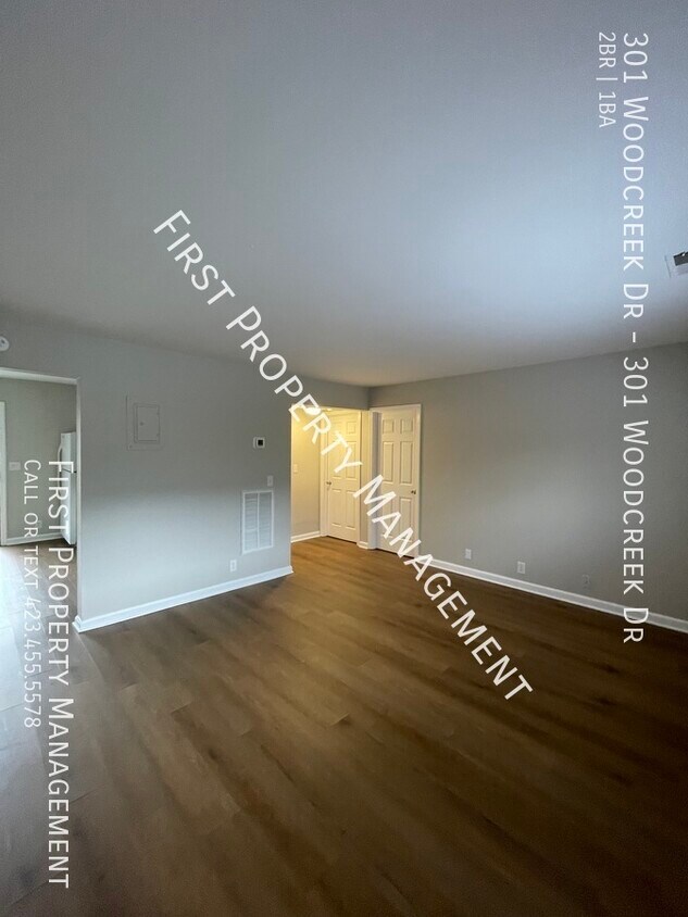 Foto principal - 301 Woodcreek Rd