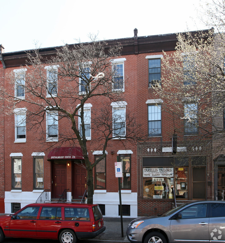 Primary Photo - 1637 S Broad St