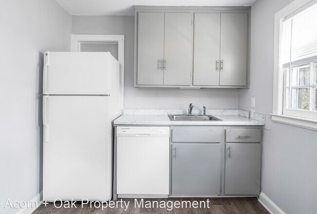 Foto del edificio - 2 br, 1 bath House - 1007 S Duke St
