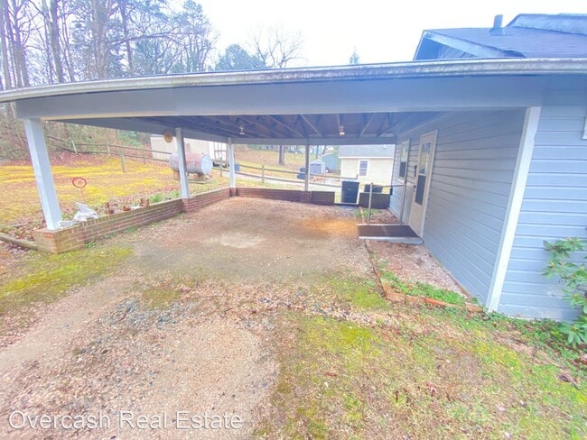 Building Photo - 2 br, 1 bath House - 222 Hahn Street