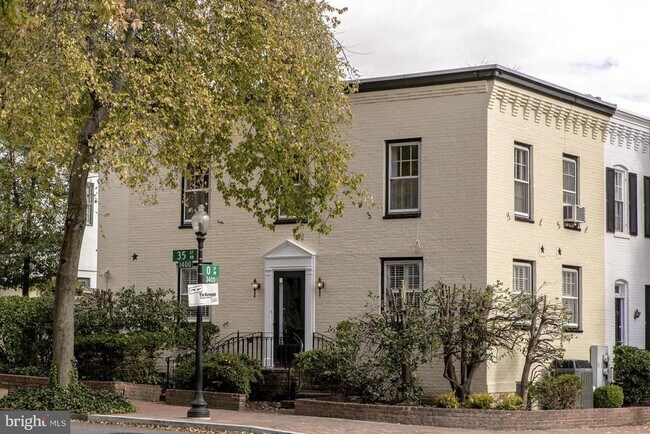 Foto del edificio - 1401 35th St NW