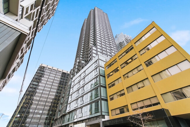 Building Photo - 20-2220 Soudan Ave