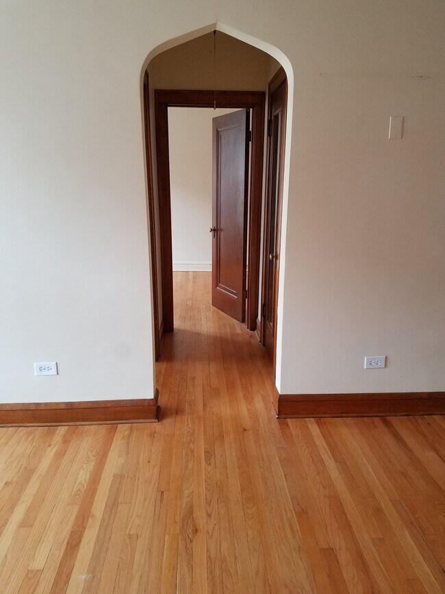 Foto del edificio - Main South