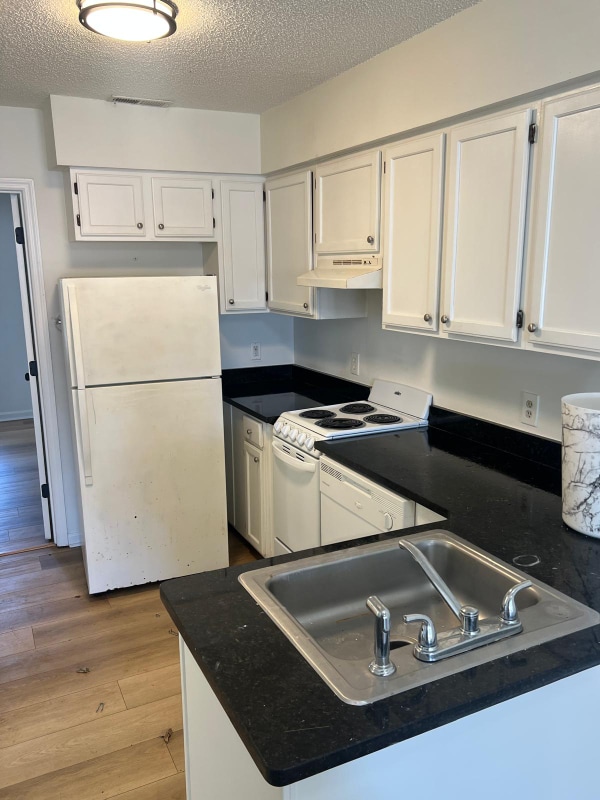 Photo - 2100 S Ocean Blvd Apartment