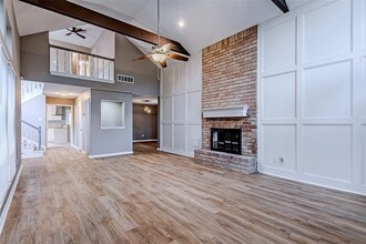 Building Photo - 3323 Lost Hollow Dr