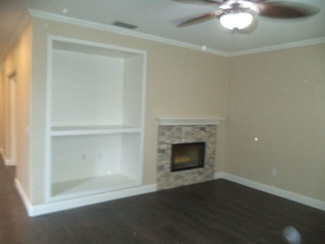 Foto del edificio - 4 br, 2.5 bath House - 9586 CRISSWELL DRIVE