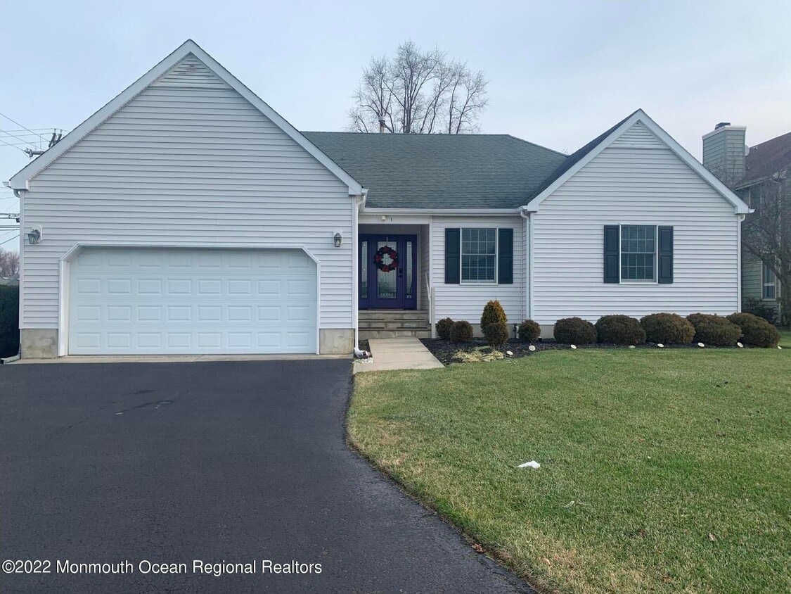 1 Jackson Ct, Monmouth Beach, NJ 07750 House for Rent in Monmouth