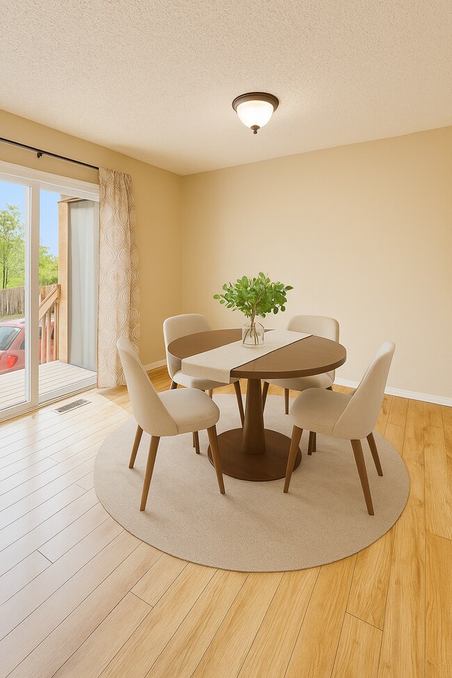 Foto del edificio - 2 Bedroom Townhouse Located in Northeast Colorado Springs!