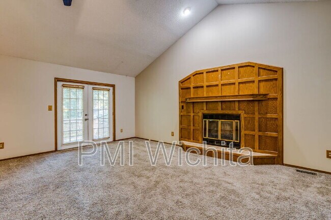 Foto del edificio - 1707 E Pinion Rd