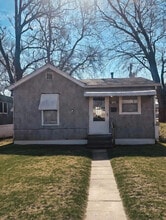 Building Photo - 120 Lakeside Ave