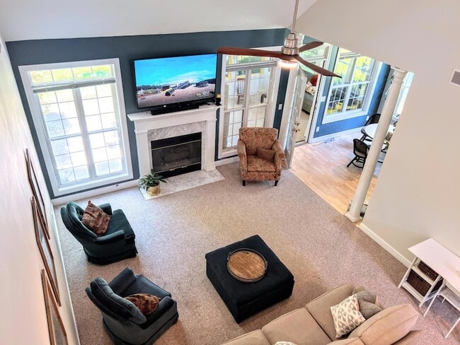 Building Photo - 1721 Fox Ridge Ct
