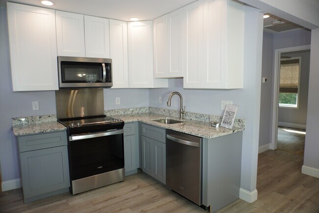 Foto del edificio - 3230 Richwood Ave