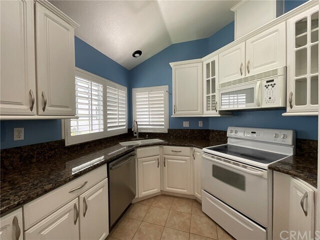 Foto del edificio - 21032 Primrose Ln