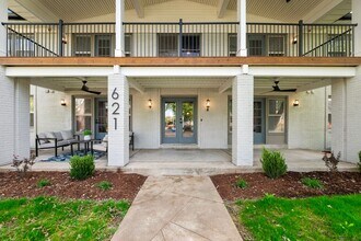 Building Photo - 621 Highland Park Dr
