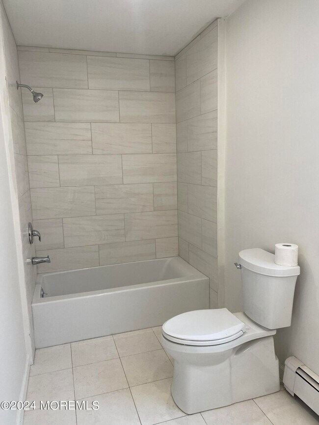 106 Wallace St, Red Bank, NJ 07701 Townhome Rentals in Red Bank NJ