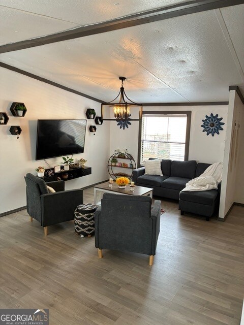 Foto del edificio - 215 Lynn Dr