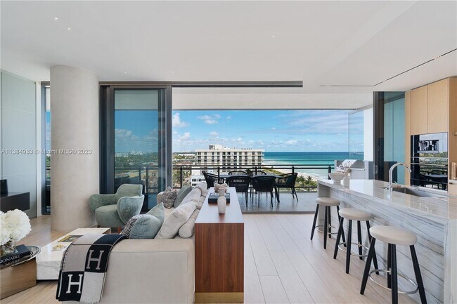 Foto del edificio - 8701 Collins Ave