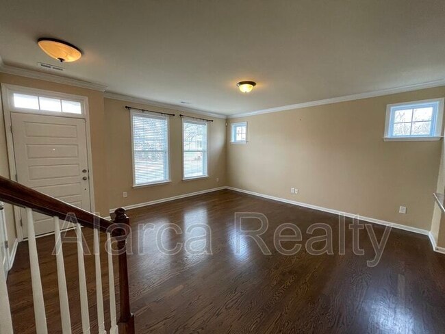 Building Photo - 2300 Blueberry St