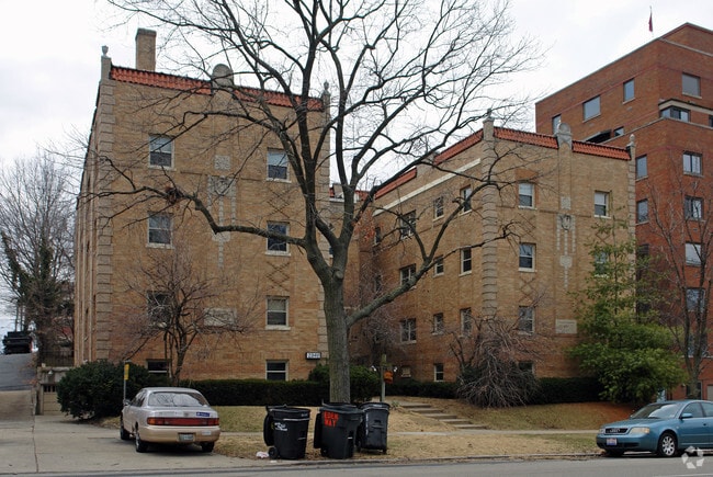 Building Photo - Eden Way
