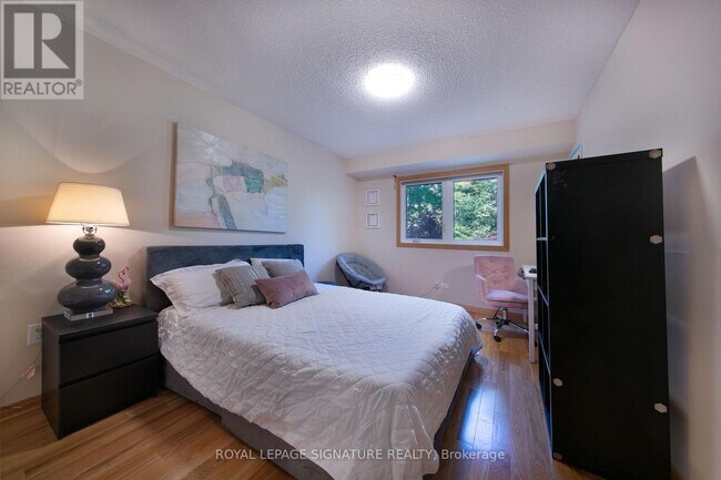 Building Photo - 6436 Chaumont Crescent