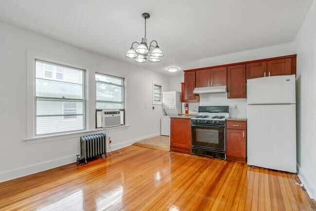 Building Photo - 288 Claremont Ave