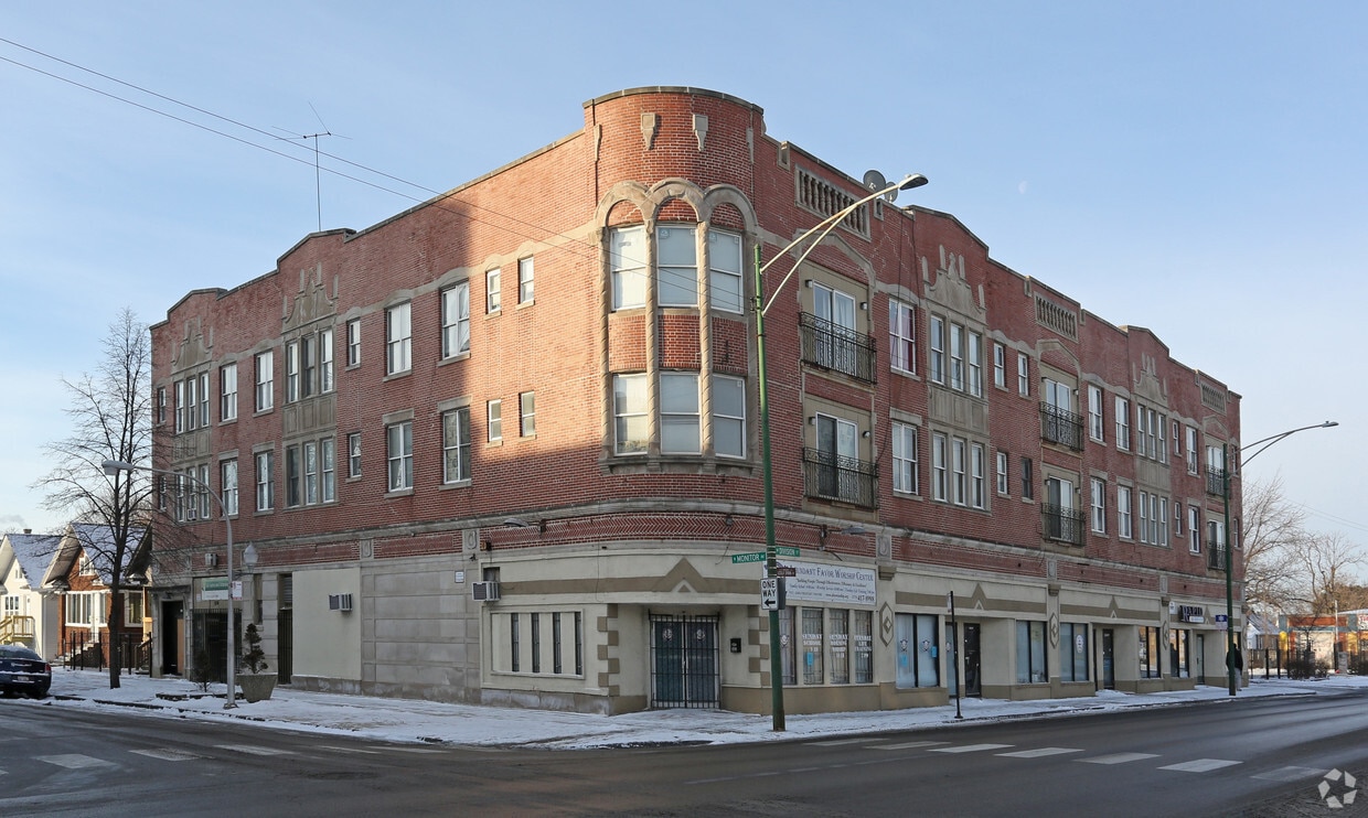 Primary Photo - 5833-5845 W Division St