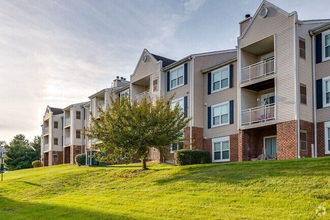 Building Photo - Elme Manassas