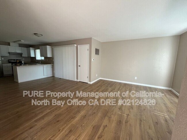 Foto del edificio - 470 Sherry Dr