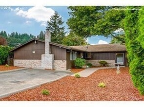 Building Photo - 3809-3811-3811 SE 164th Ave