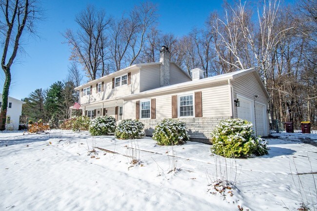 Building Photo - 17 Sugar Plum Ridge