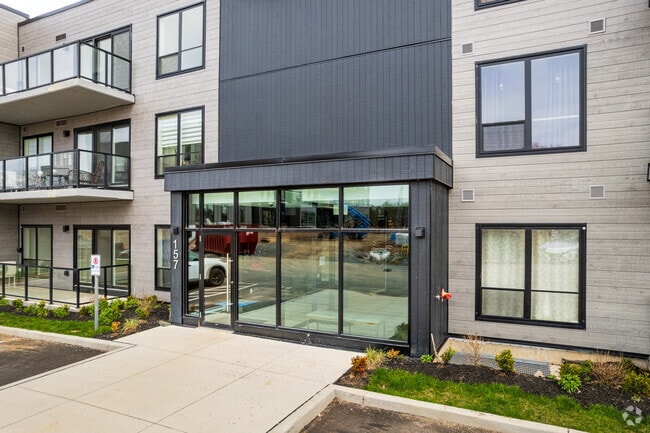 Building Entrance - River Residence