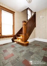 Building Photo - 66 E Northwood Ave