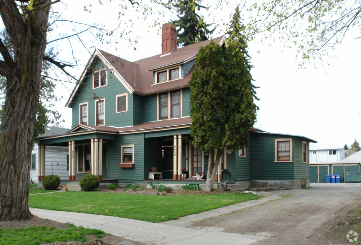Primary Photo - 2022-2024 W 2nd Ave