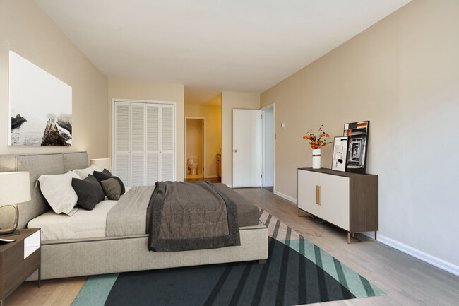 Premiere Virtuall y staged - 2555 Pennsylvania Ave NW