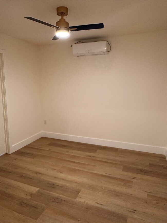 Foto del edificio - 410 Randall St