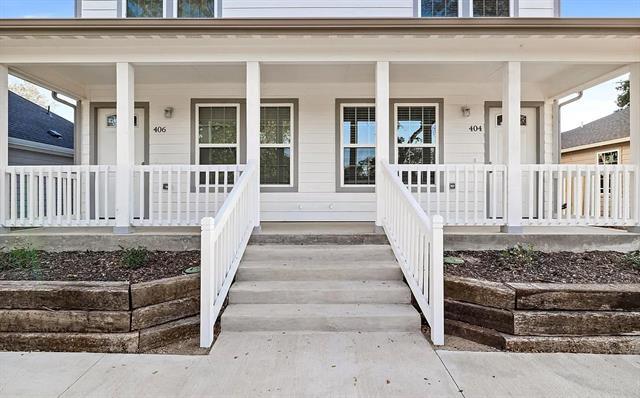 Building Photo - 404 E Elm St