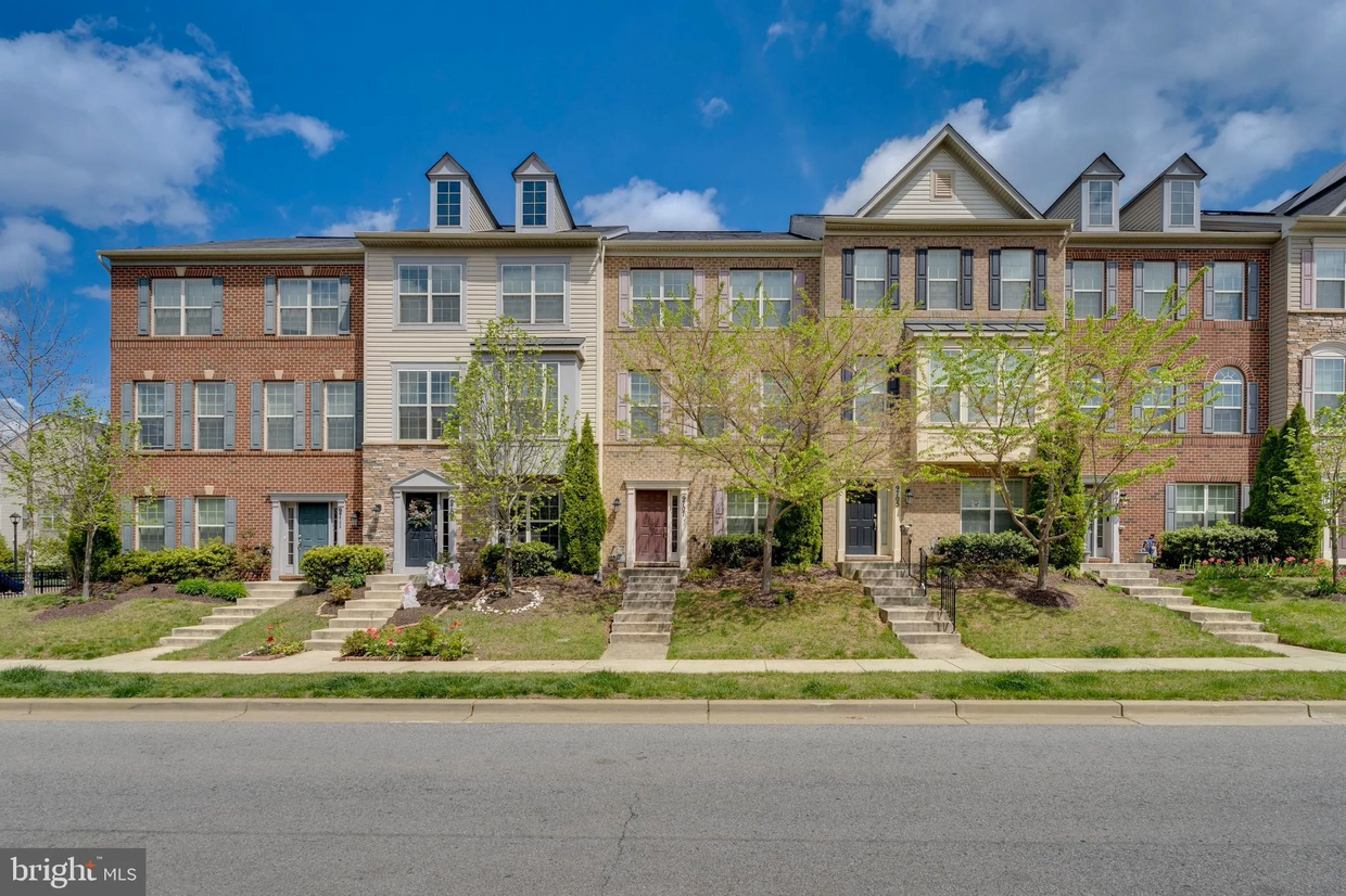 Foto principal - 9707 Smithview Pl
