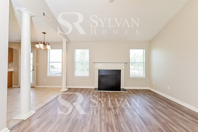 Foto del edificio - Don't miss out on this lovely home!