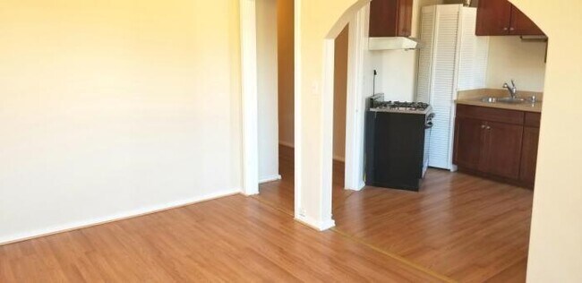Building Photo - 1 bedroom in San Francisco CA 94131