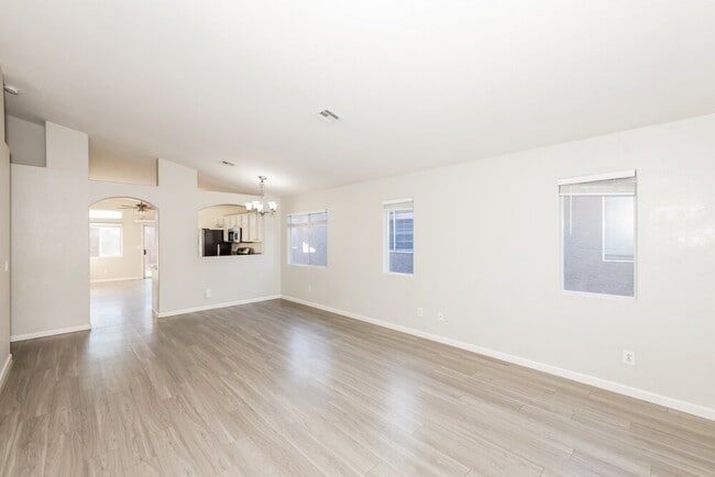 Building Photo - 511 Shallow Mist Ct