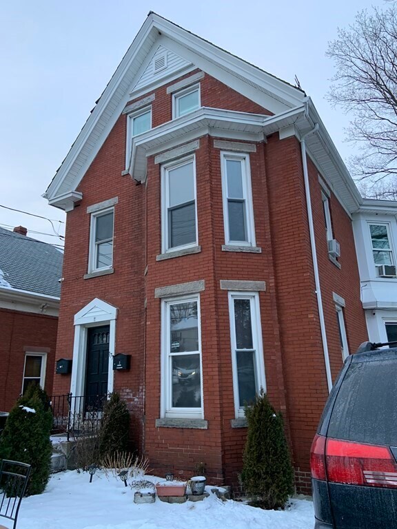 Primary Photo - 177 S Pleasant St