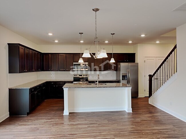 Foto del edificio - 2000 Bennett Dr