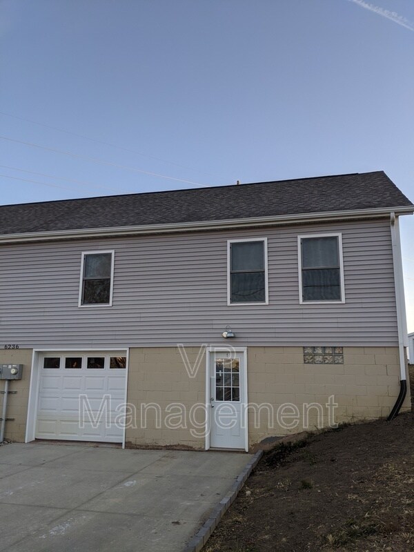 Building Photo - 6236 W Kimberly Rd