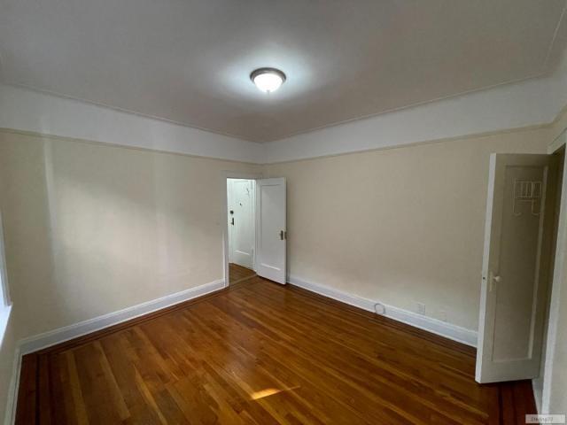 Foto del edificio - 0 bedroom in SUNNYSIDE NY 11104