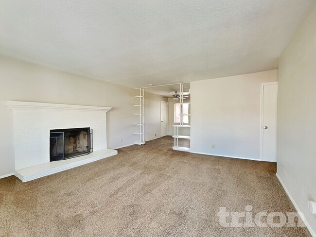 Foto del edificio - 1370 University Terrace