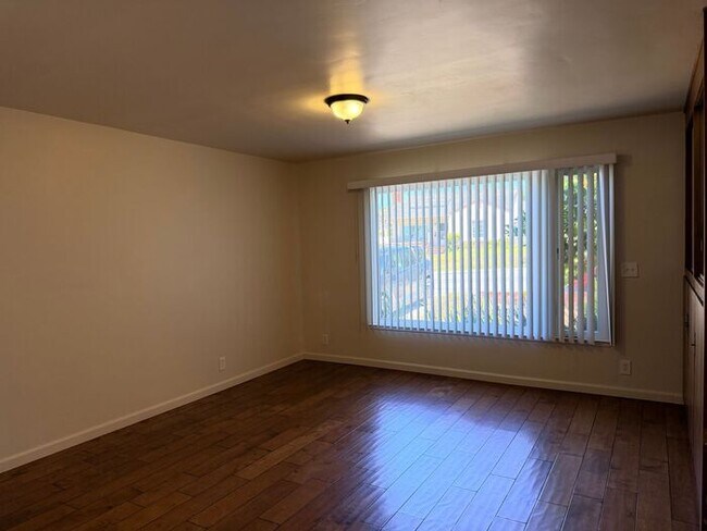 Foto del edificio - 3 Bed and 3 Bath Home Located Off of Forest Ave